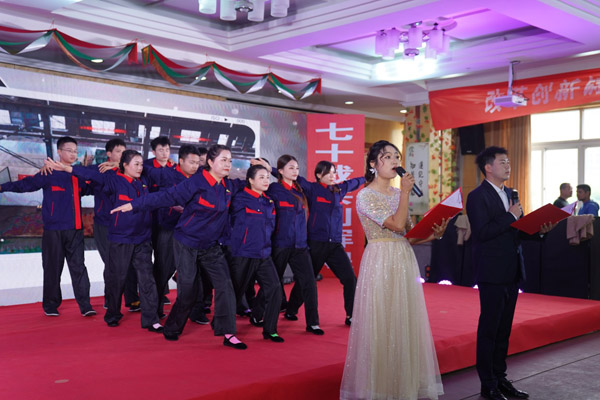 公司舉辦“建安賦”配樂.朗誦.舞蹈專題競演 公司舉辦“建安賦”配樂.朗誦.舞蹈專題競演